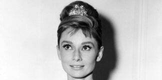 Mic dejun la Tiffany, Venus și maturizarea saturniană