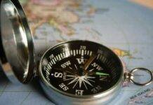 Nordul Adevărat versus Nordul Magnetic